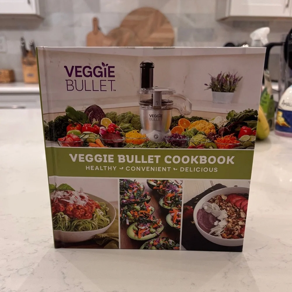 Veggie Bullet Cookbook Hardcover Recipe Book New Nutribullet NWT